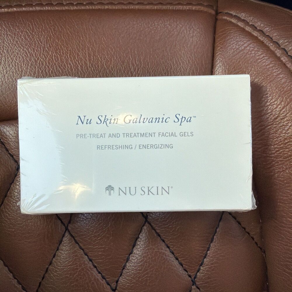 Nu Skin Galvanic Spa Facial Gels AgeLoc -  8 Vials SEALED NEW (1) Box